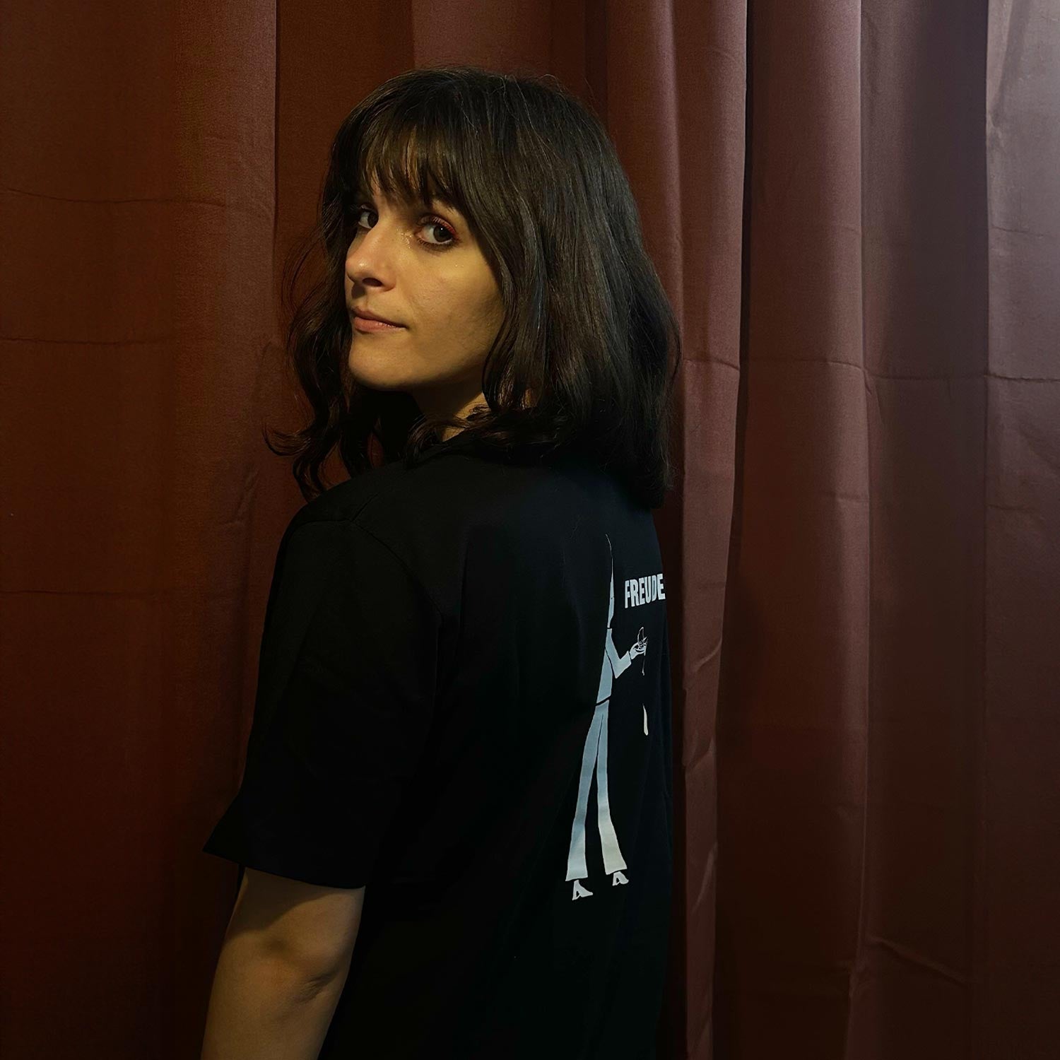 SHIRT - GEBROCHENES WESEN