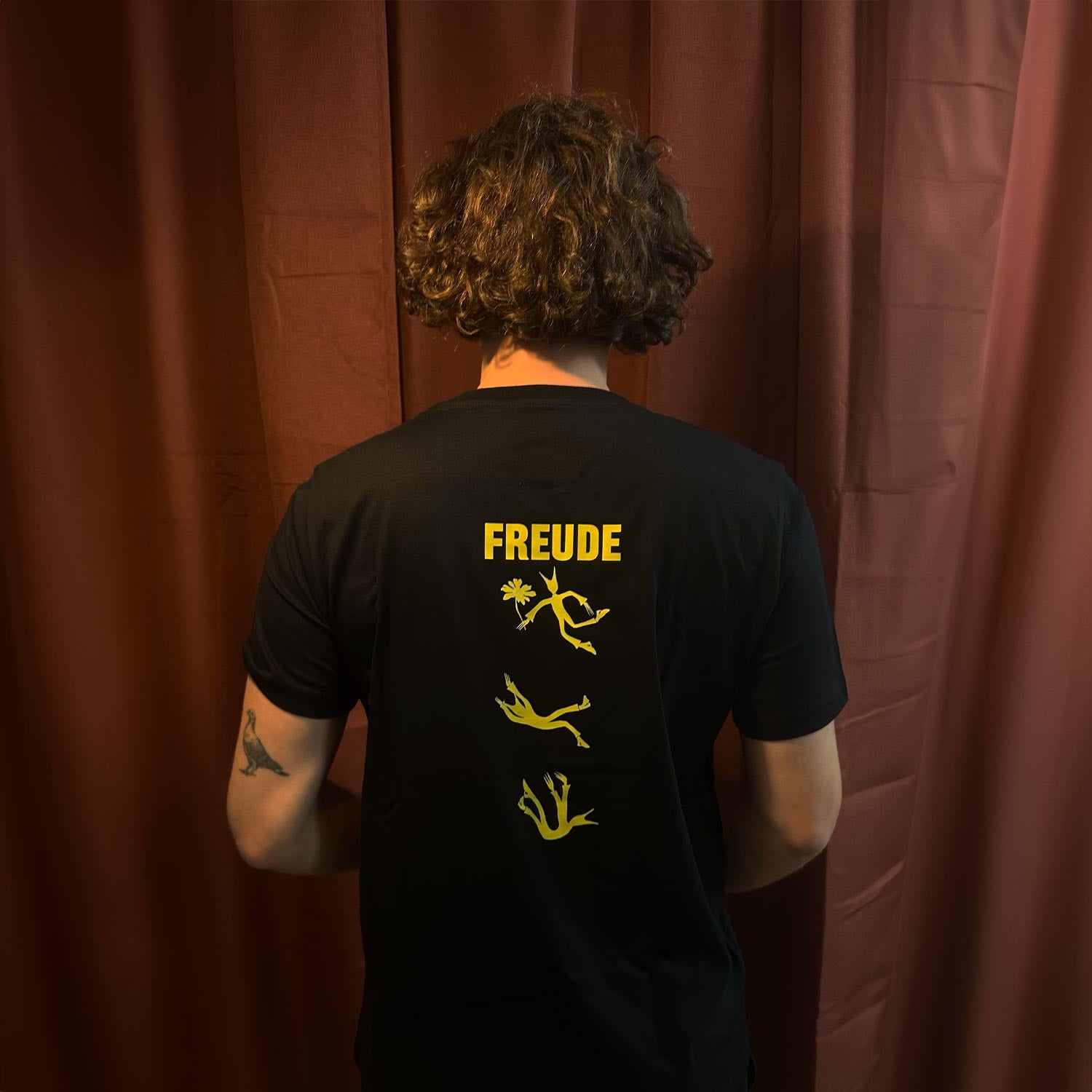 SHIRT - FALLEN ODER FLIEGEN?